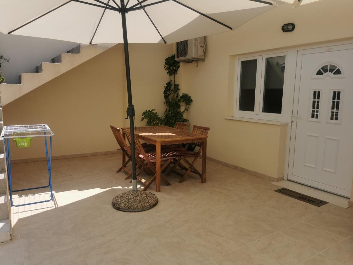 Apartmani Kronjac 米欧纳 外观 照片