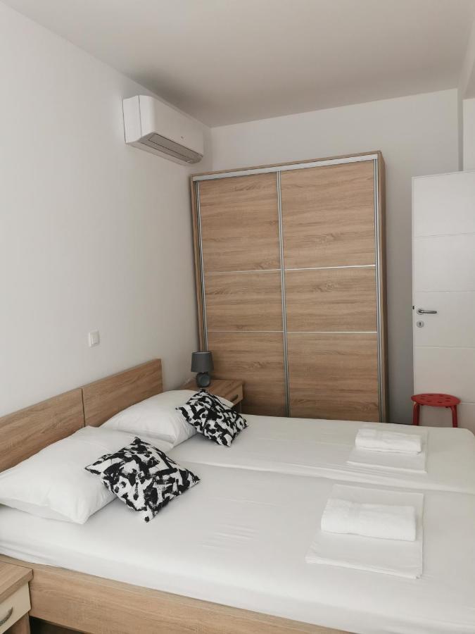 Apartmani Kronjac 米欧纳 外观 照片