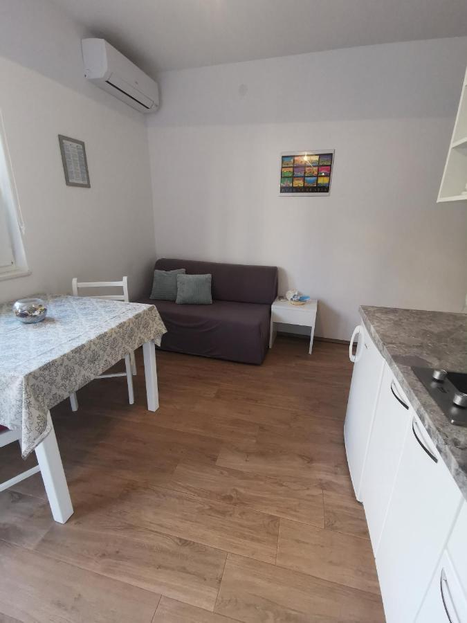 Apartmani Kronjac 米欧纳 外观 照片
