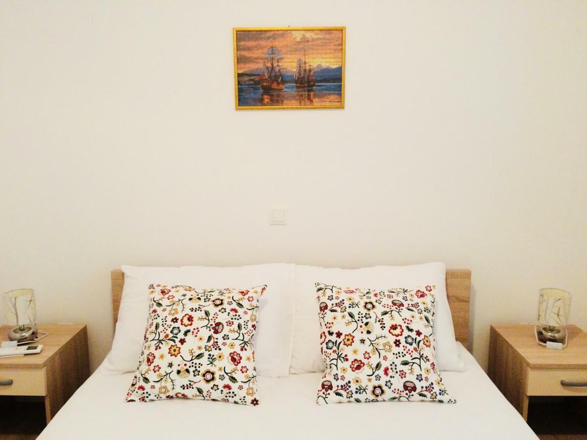 Apartmani Kronjac 米欧纳 外观 照片